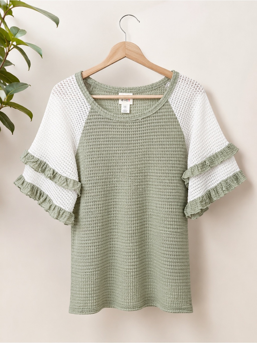 BiBi Boutique Waffle Knit Ruffle Sleeve Top – Sage Green & White – Medium – New